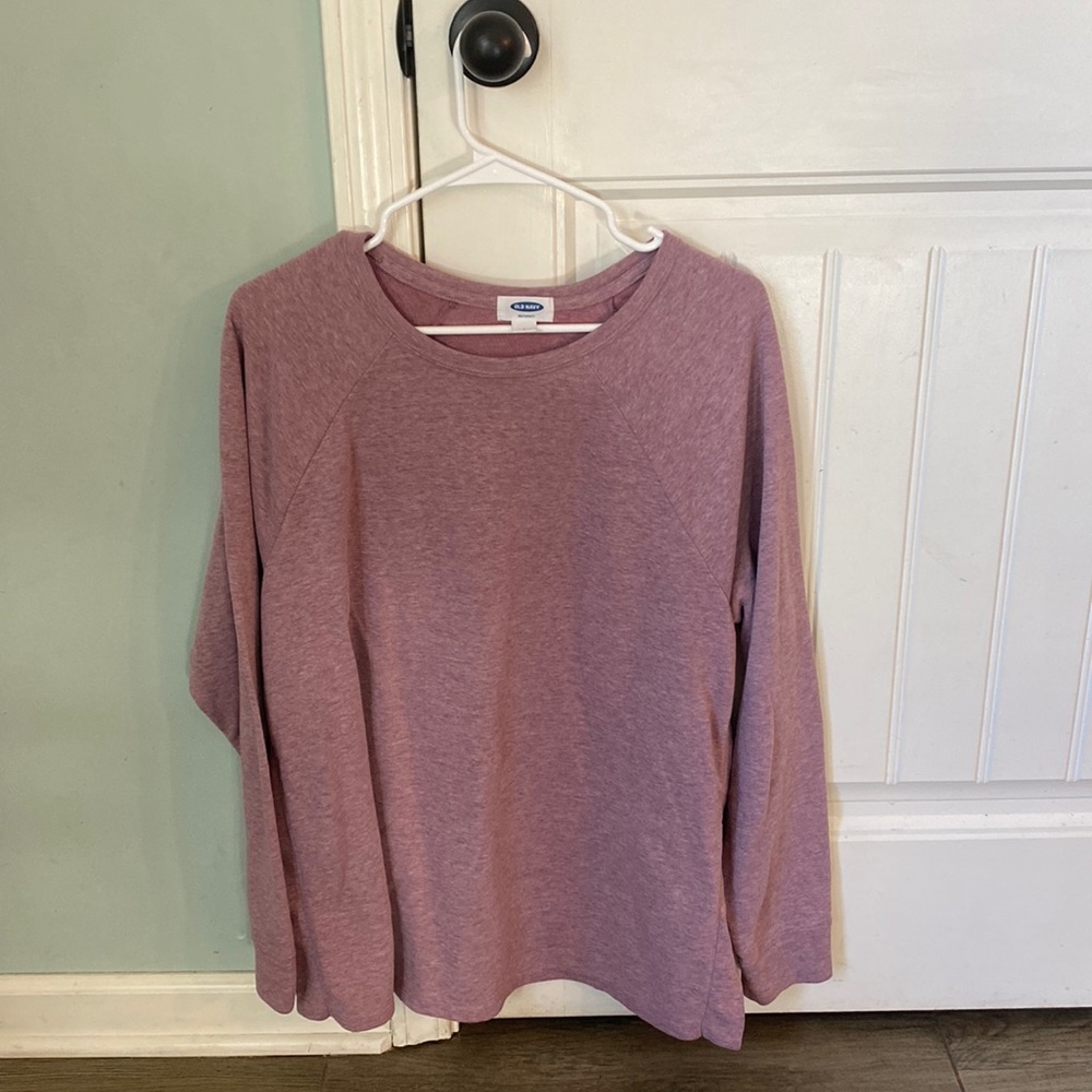 Old Navy maternity pullover top